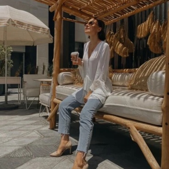 High rise mom jeans (NWT) - Picture 4 of 9